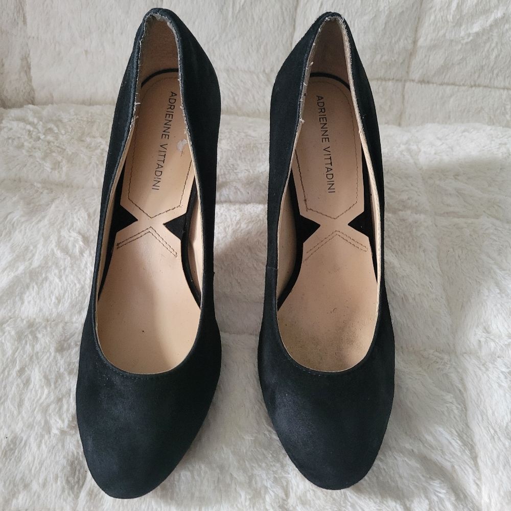 Adrienne Vittadini pump heels  Black shoes suede size 8M slide-in